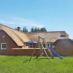 Luxury Retreat Near Beach - By Traum Ferienwohnungen Husby