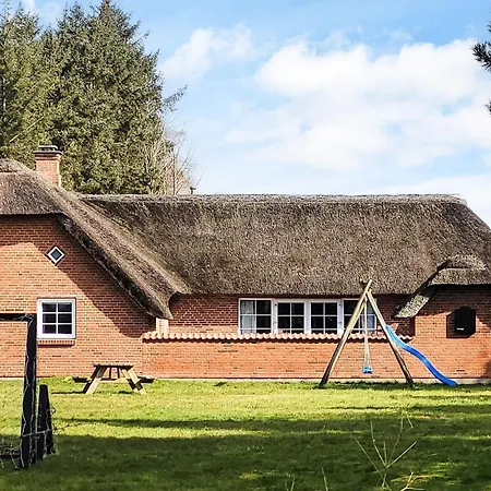 12 Person In Ulfborg Holiday home